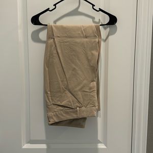 High rise Khaki Pixie ankle pants from Old Navy. NEVER WORN!